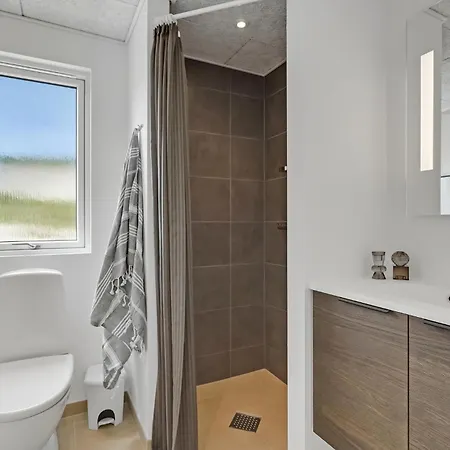 Amazing In Hvide Sande With Sauna Dom wakacyjny Bjerregård